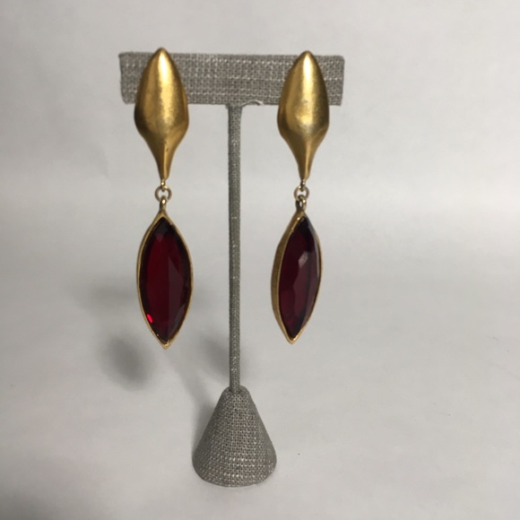 90s clip on earrings - Picture 1 of 3